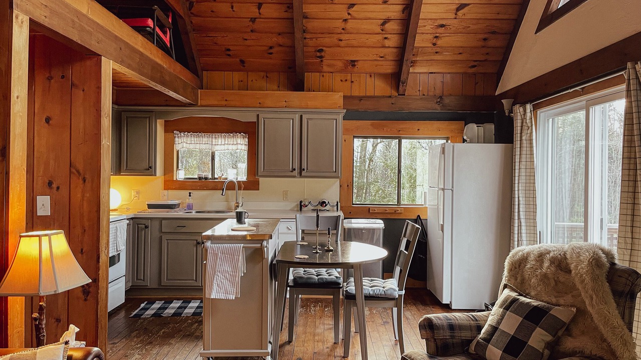 Photo of Kitchen in Center Lovell