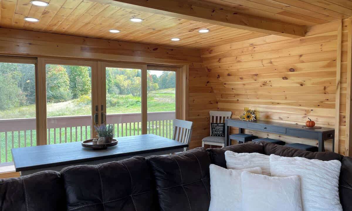 Photo of Livingroom in Clymer