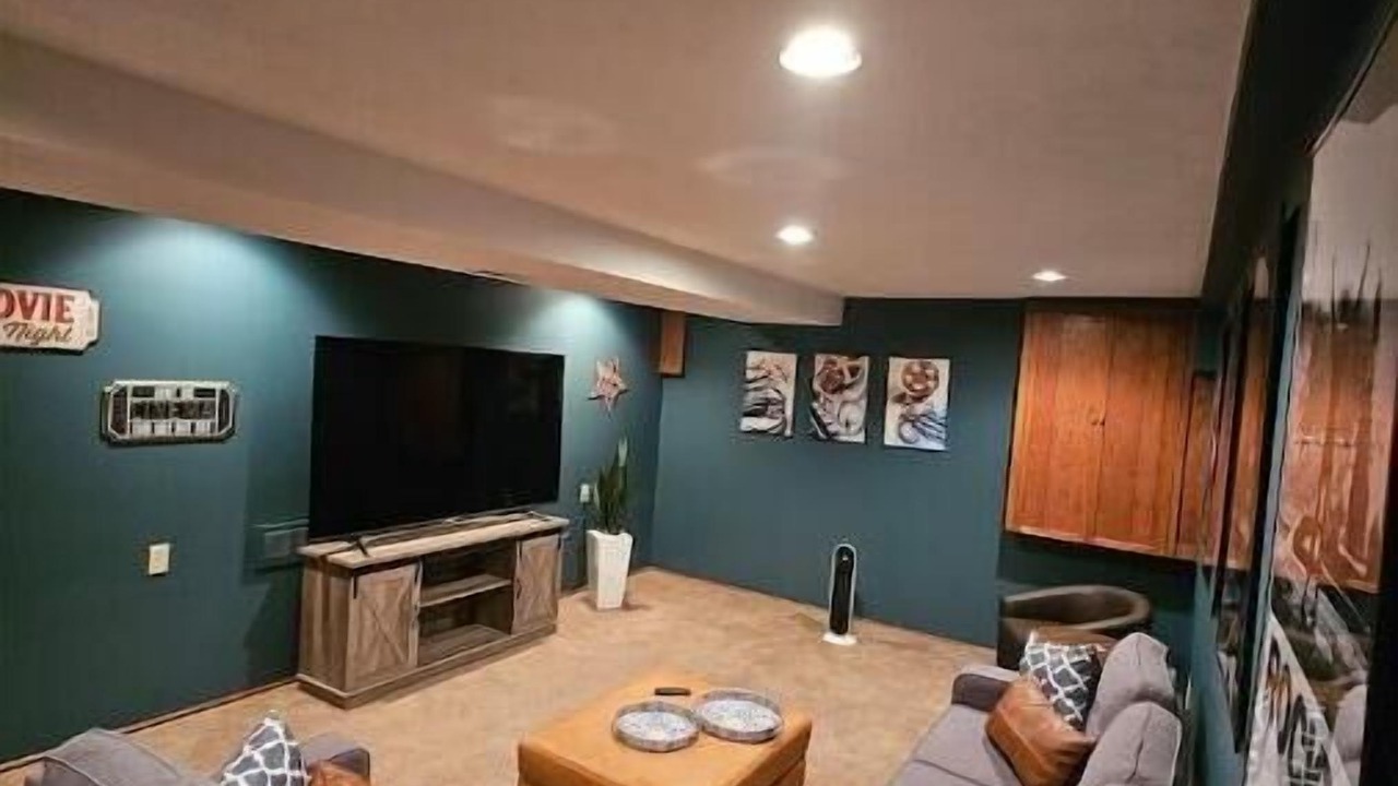 Photo of Livingroom in Fowler
