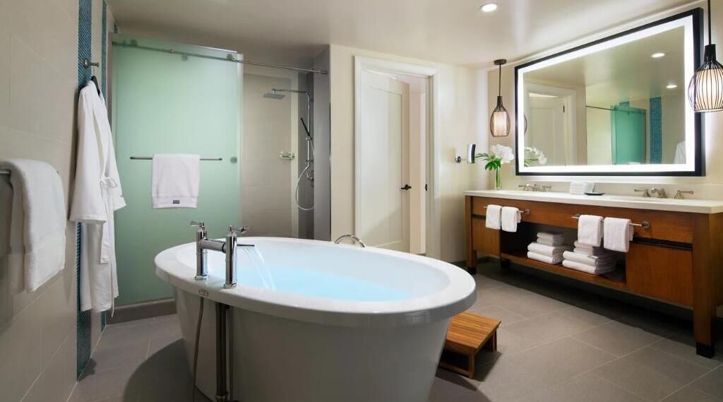 Photo of Bathroom in Lahaina