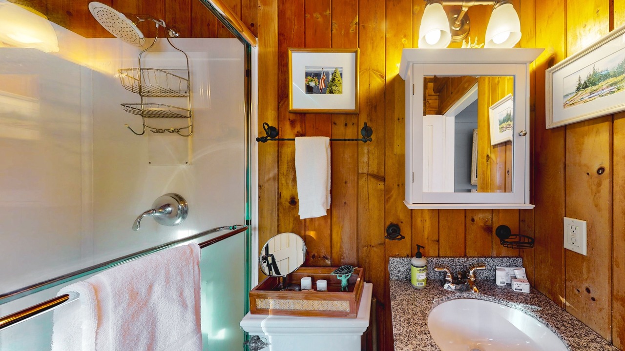Photo of Bathroom in Boothbay