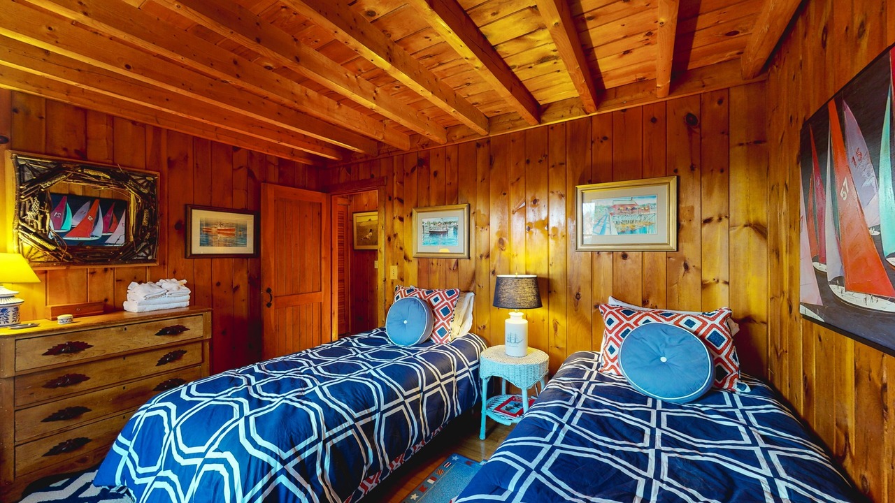 Photo of Bedroom in Boothbay