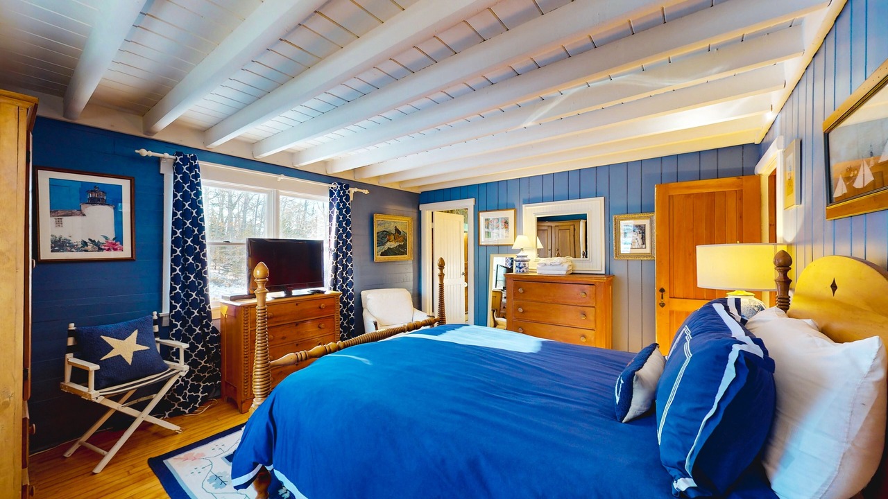 Photo of Bedroom in Boothbay