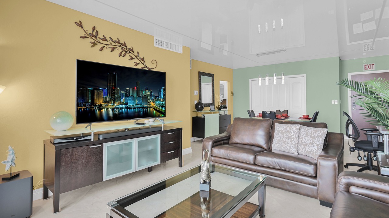 Photo of Livingroom in Hollywood South Central Beach