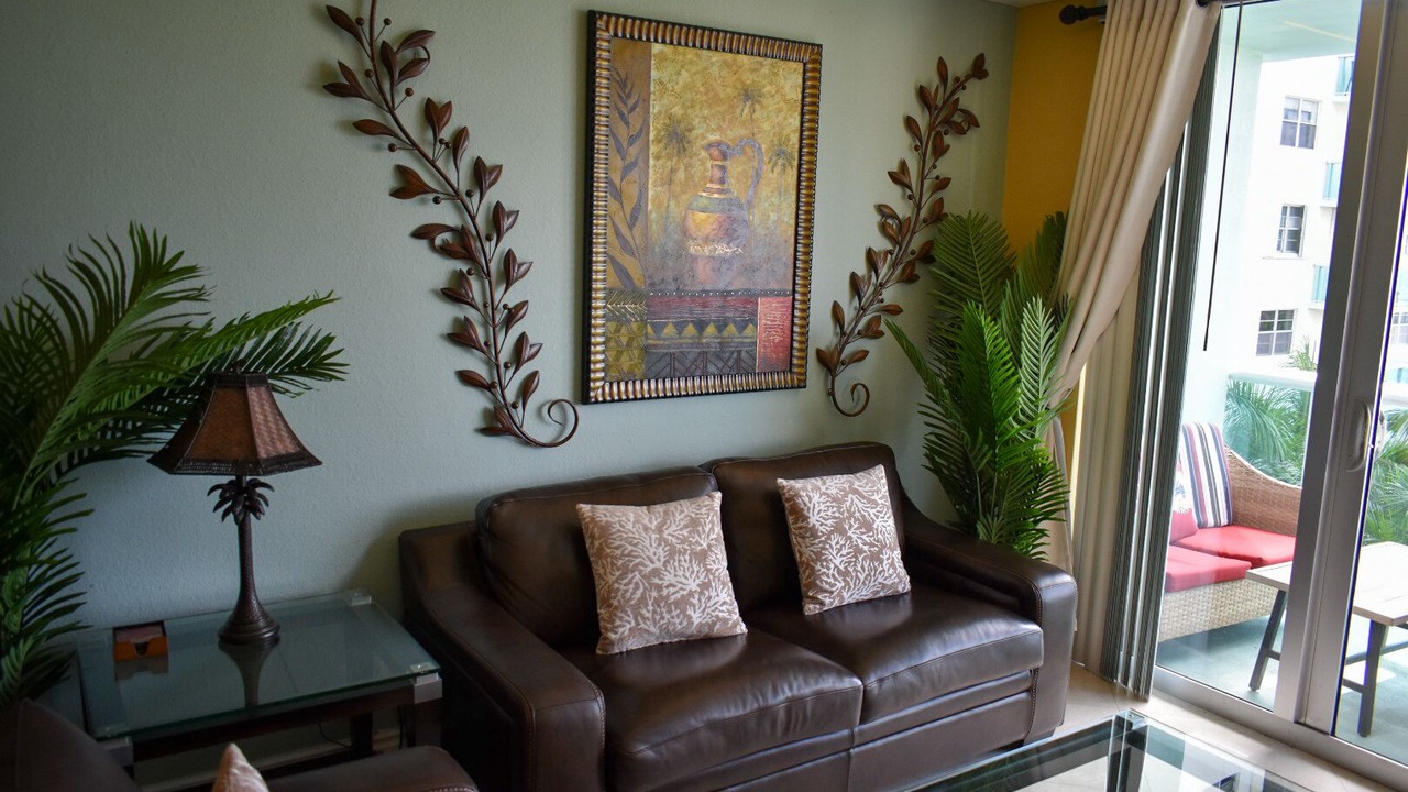 Photo of Livingroom in Hollywood South Central Beach