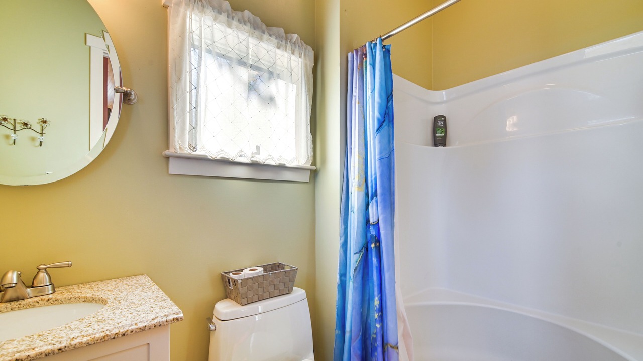 Photo of Bathroom in Weld