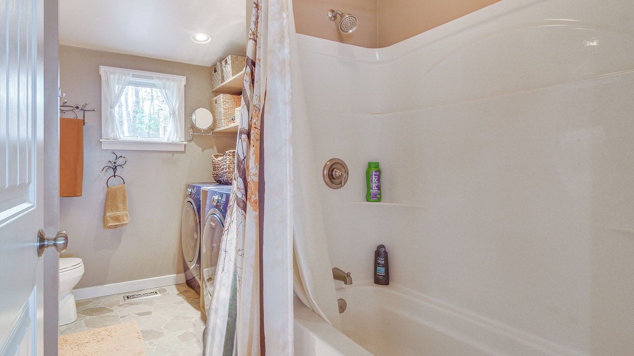 Photo of Bathroom in Weld