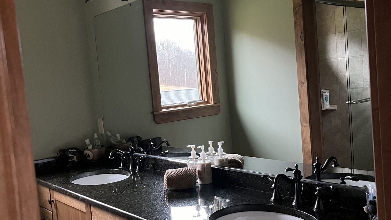 Photo of Bathroom in Ellicottville