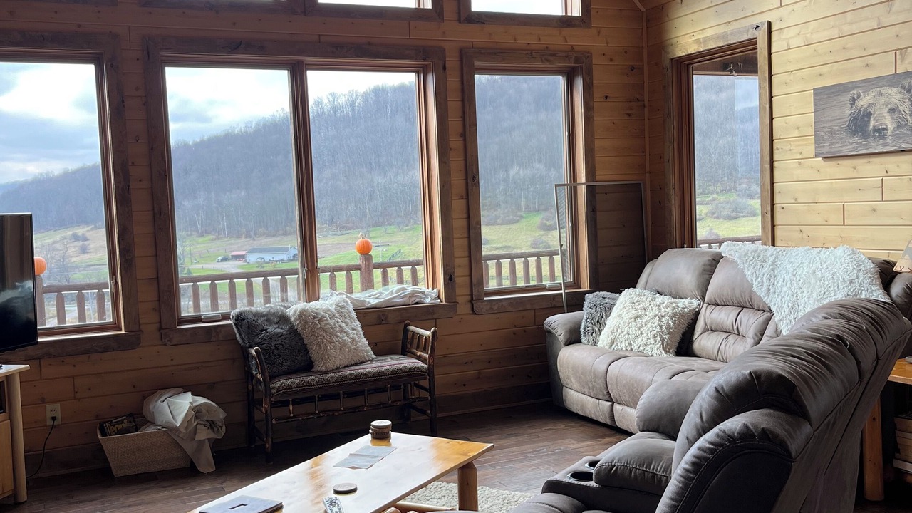 Photo of Bedroom in Ellicottville