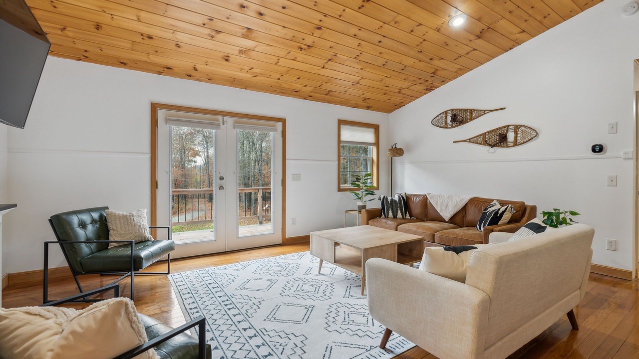 Photo of Livingroom in Fryeburg