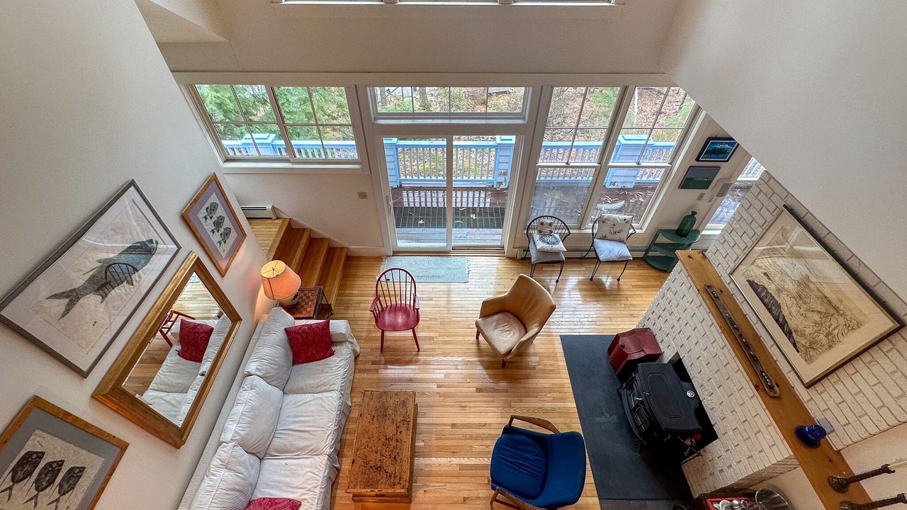 Photo of Livingroom in Harrison