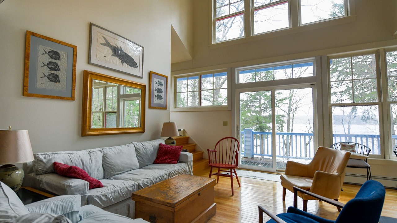 Photo of Livingroom in Harrison