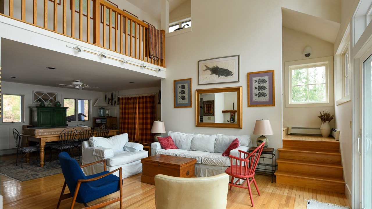 Photo of Livingroom in Harrison