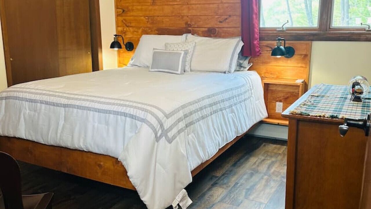Photo of Bedroom in Hammondsport