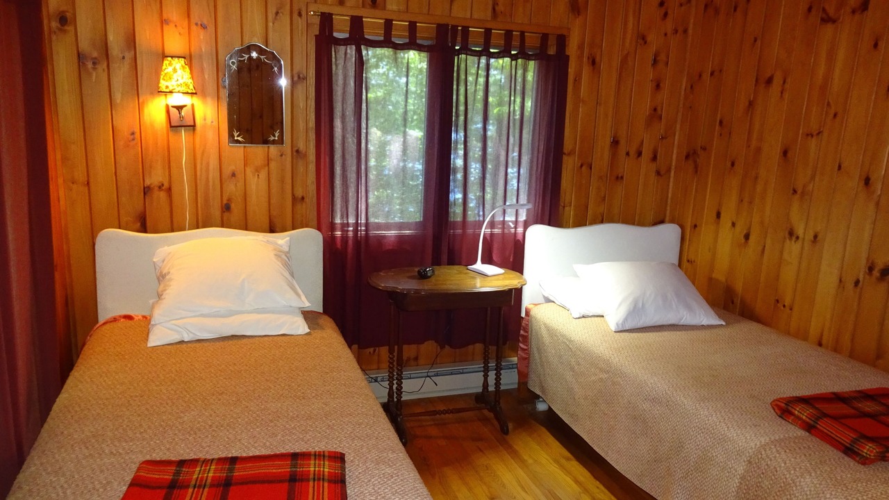 Photo of Bedroom in Raymond