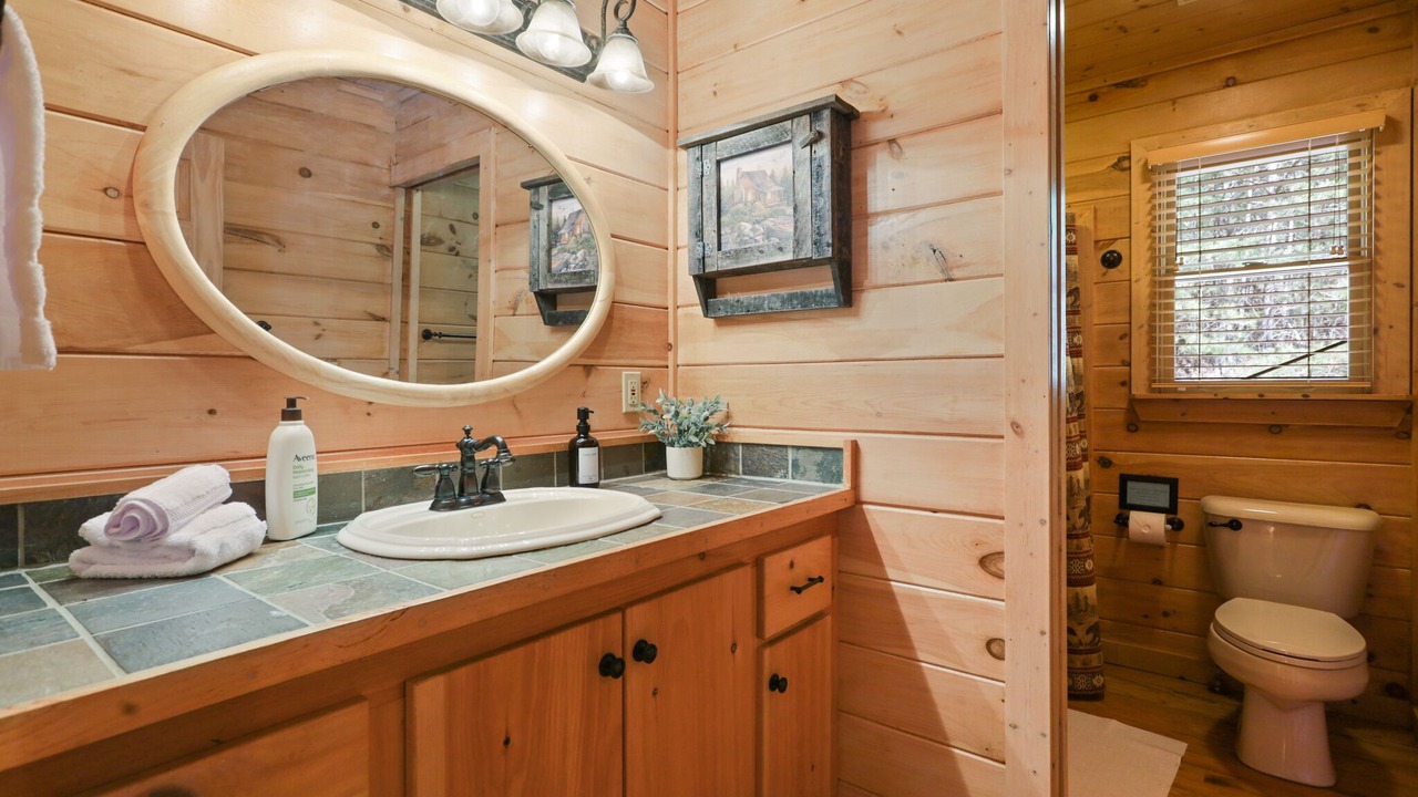 Photo of Bathroom in Cherry Log