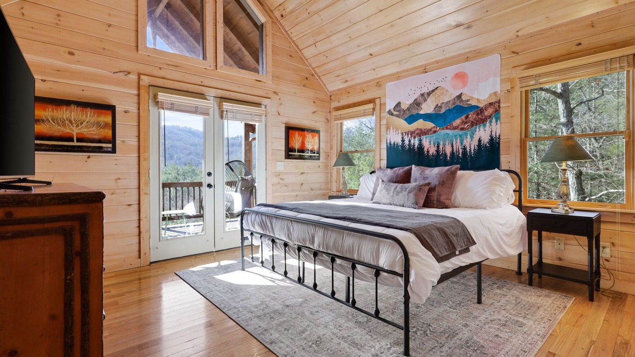 Photo of Outdoor in Cherry Log