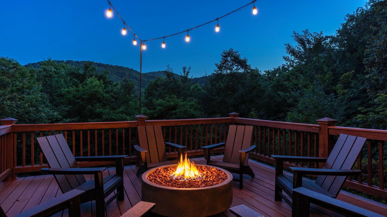 Photo of Outdoor in Cherry Log