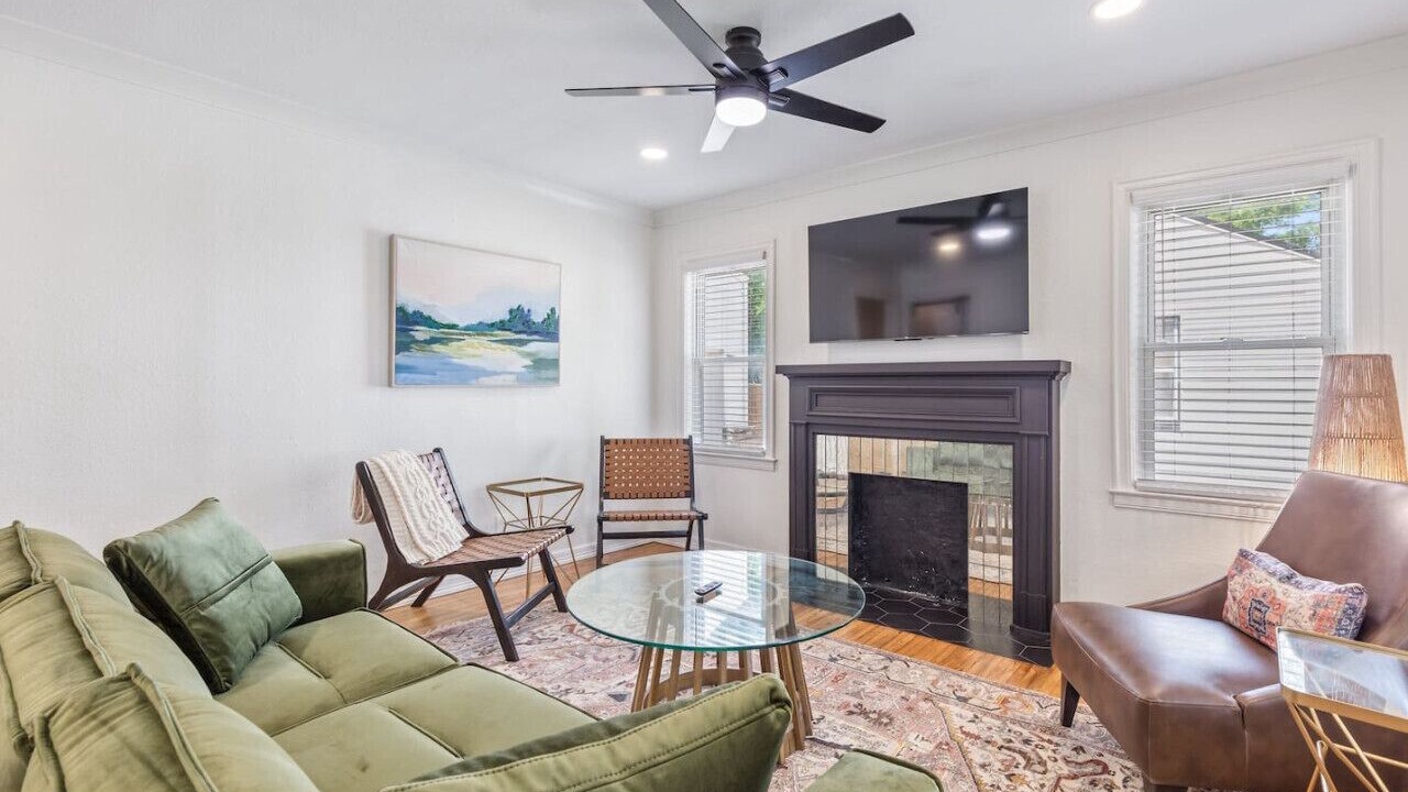 Photo of Livingroom in Turner Park