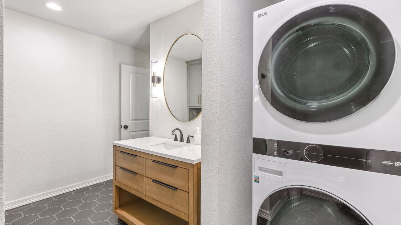 Photo of Bathroom in Turner Park