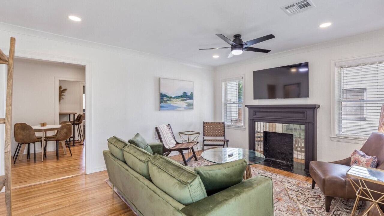 Photo of Livingroom in Turner Park