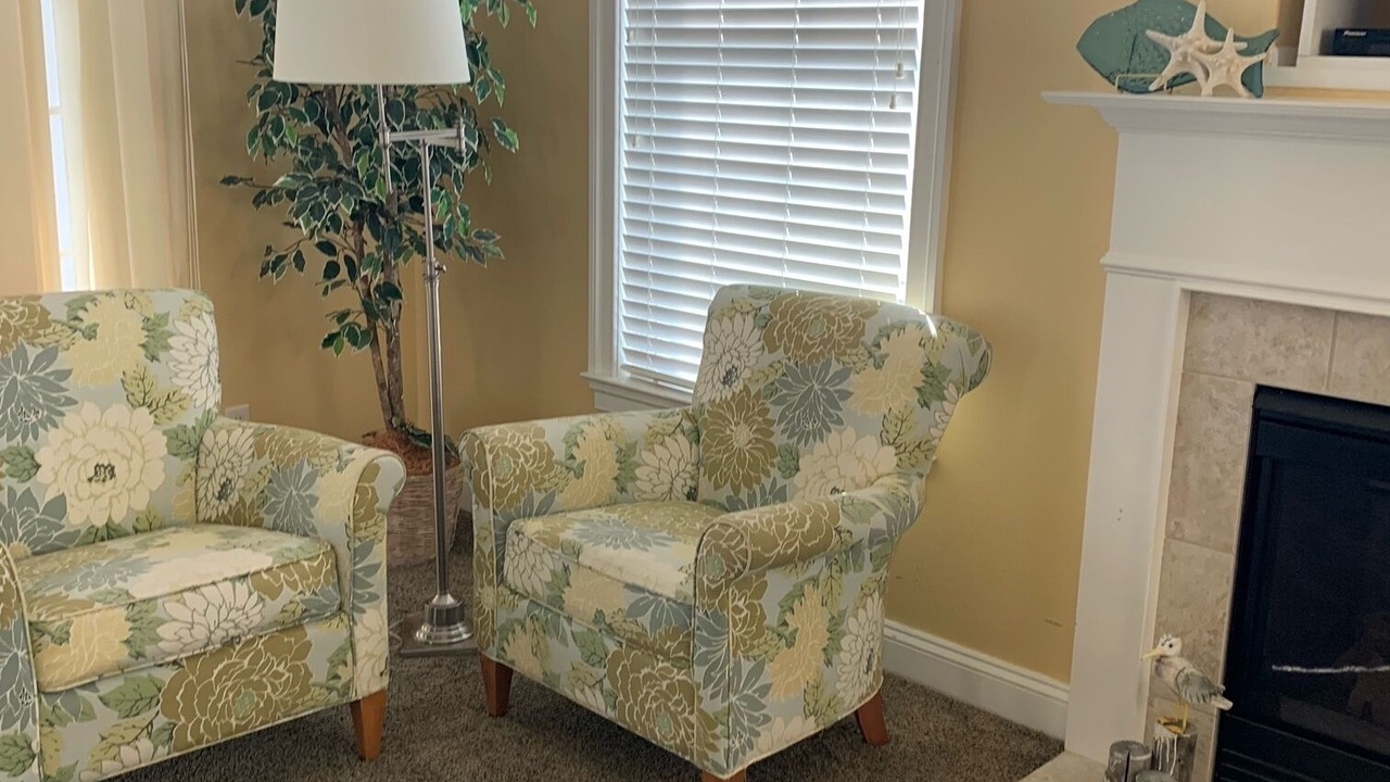Photo of Livingroom in Bayside