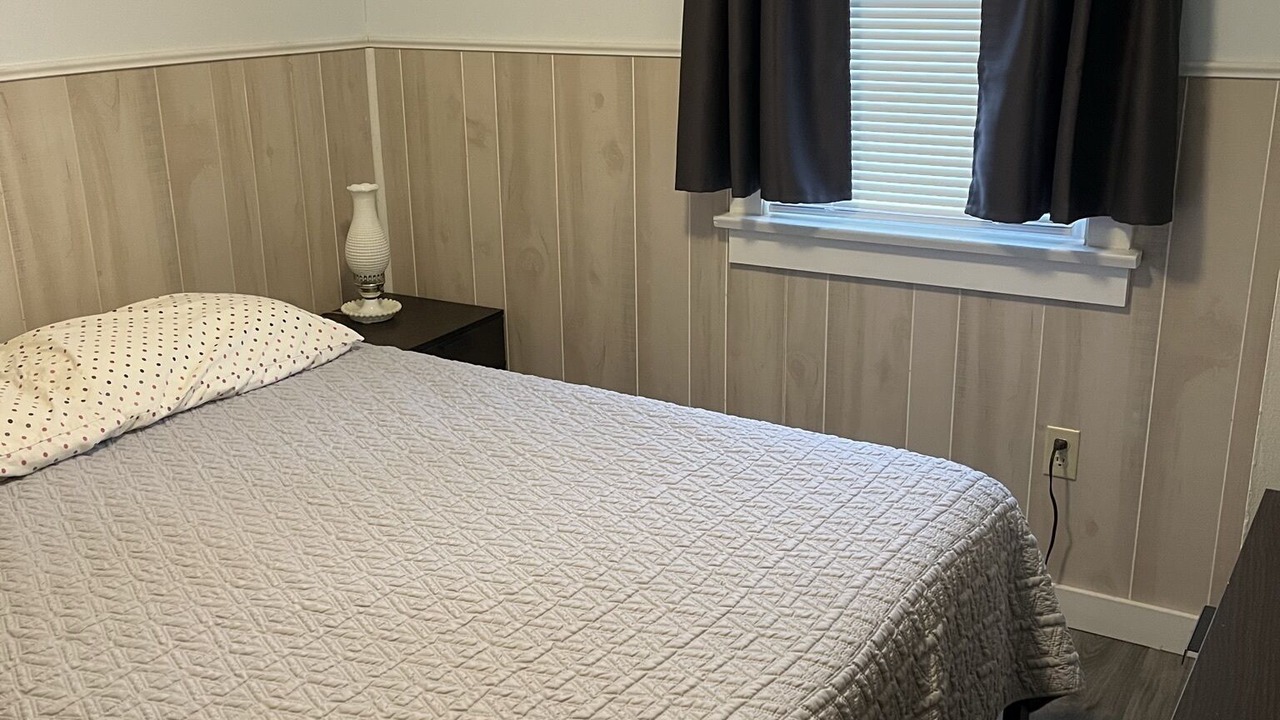 Photo of Bedroom in Geneva-on-the-Lake