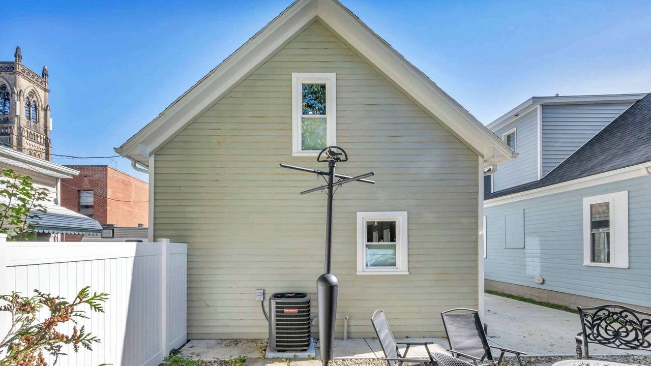 Photo of Outdoor in Detroit - Shoreway