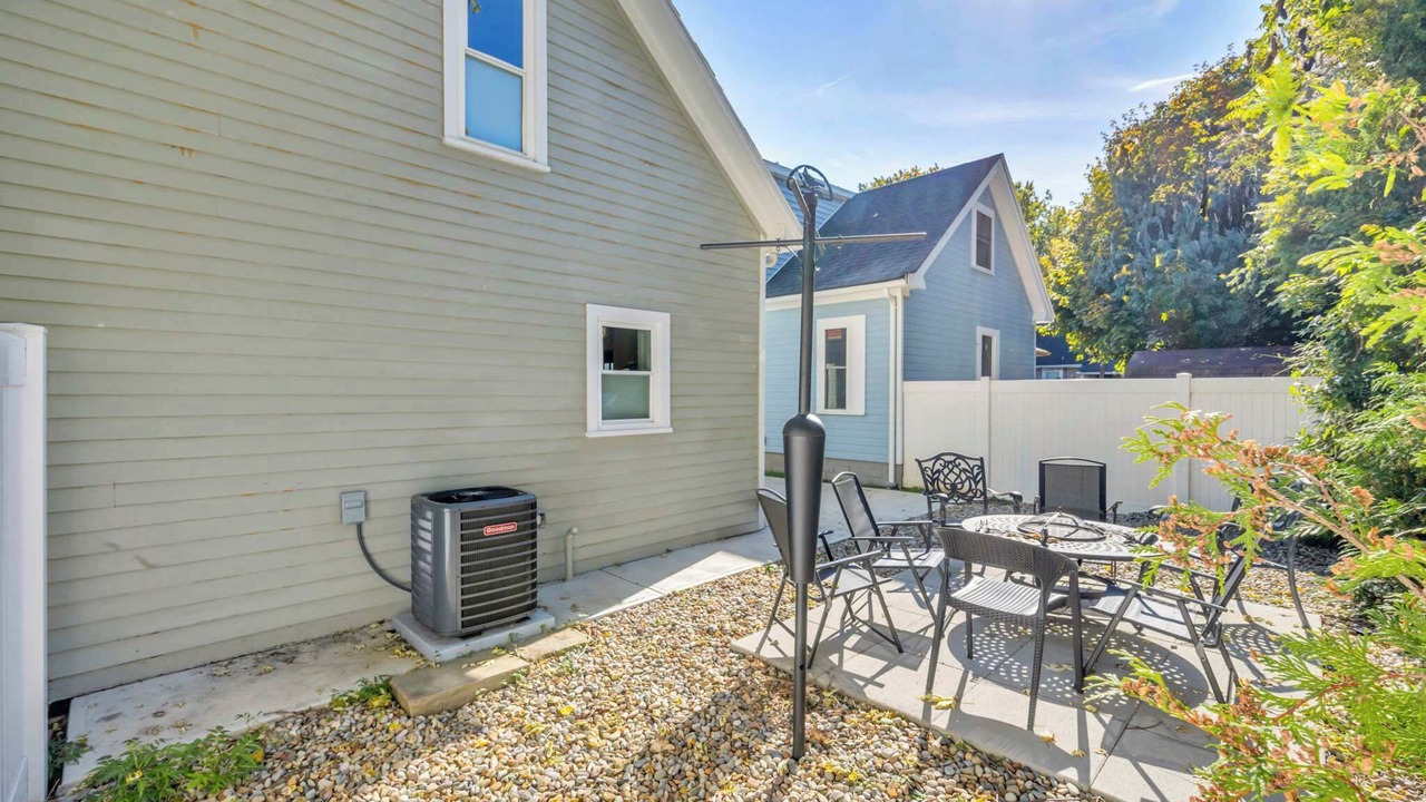 Photo of Outdoor in Detroit - Shoreway