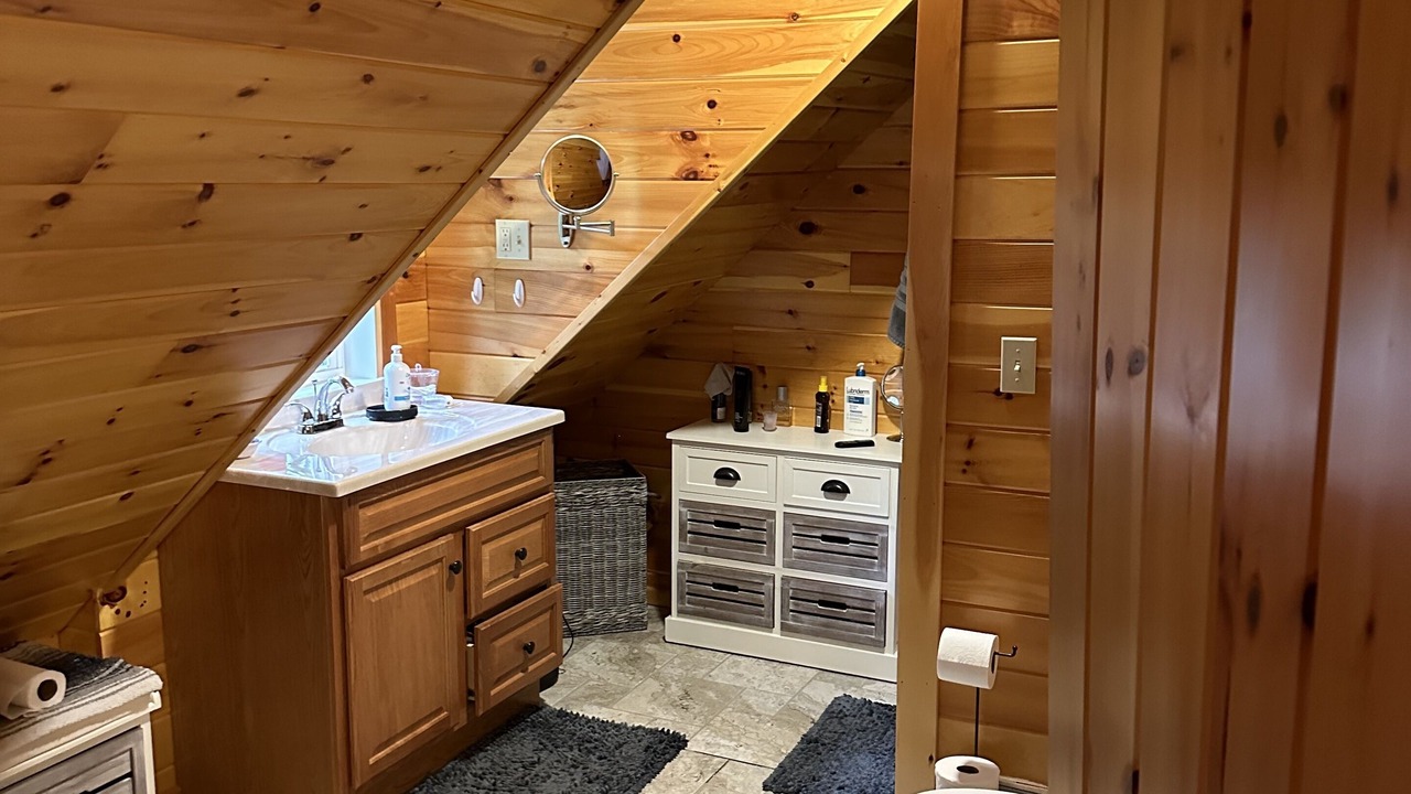 Photo of Bathroom in Beaver Cove