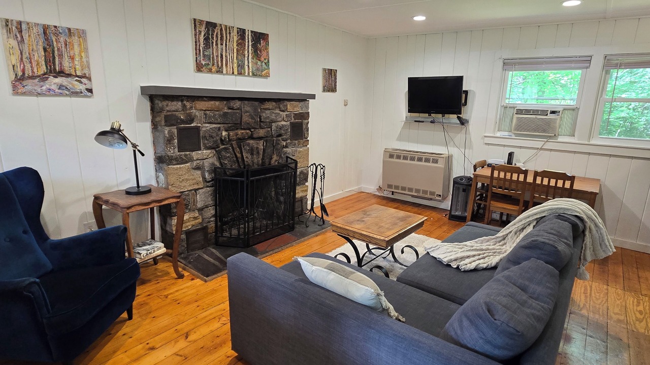 Photo of Livingroom in Johnsburg