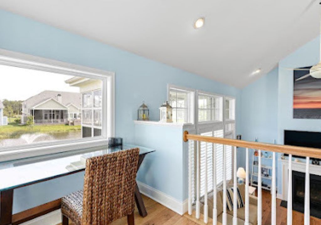 Photo of Livingroom in Bayside