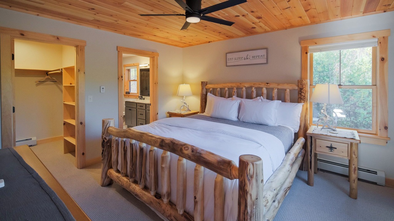 Photo of Bedroom in Bethel
