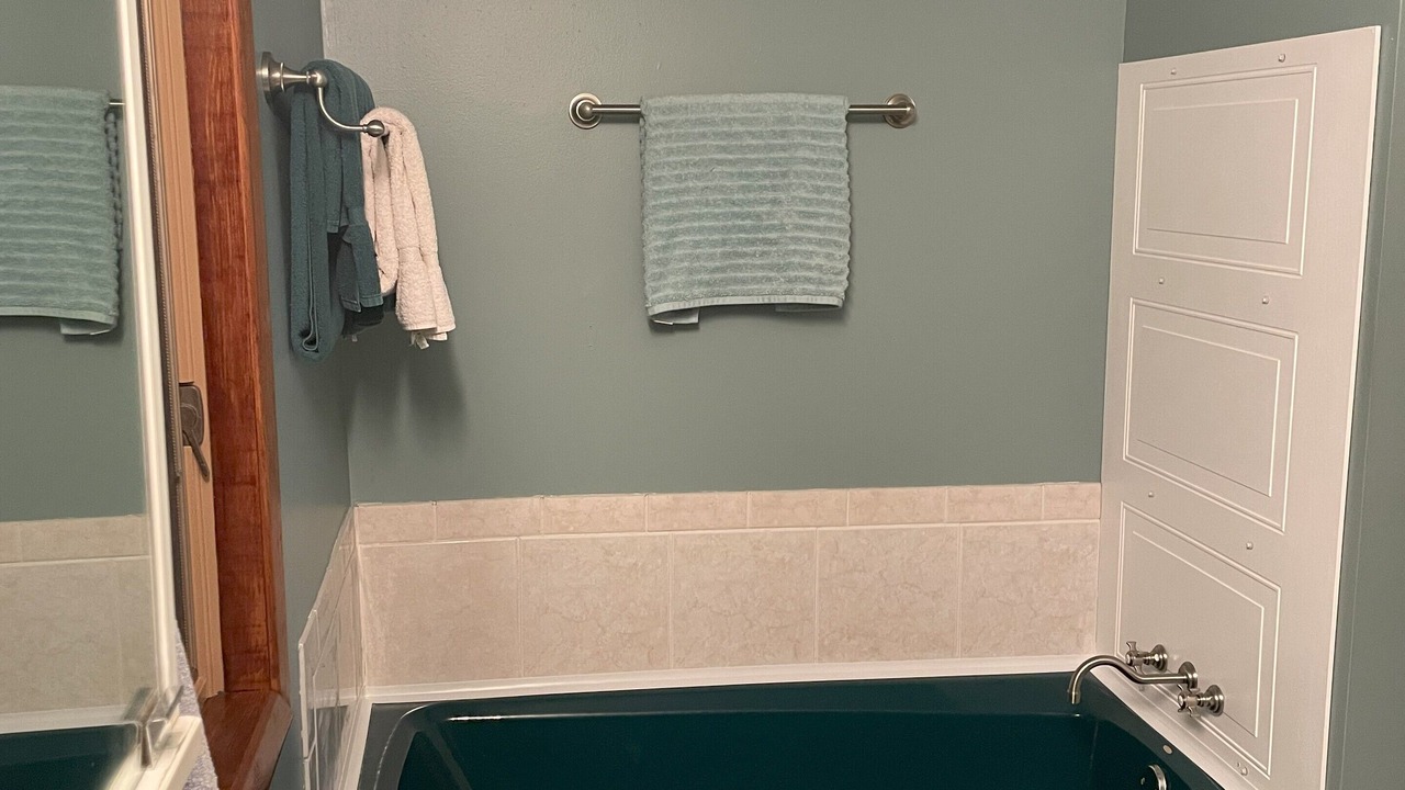 Photo of Bathroom in Little Valley
