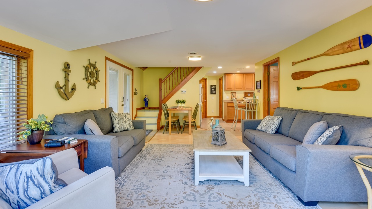 Photo of Livingroom in Mayville
