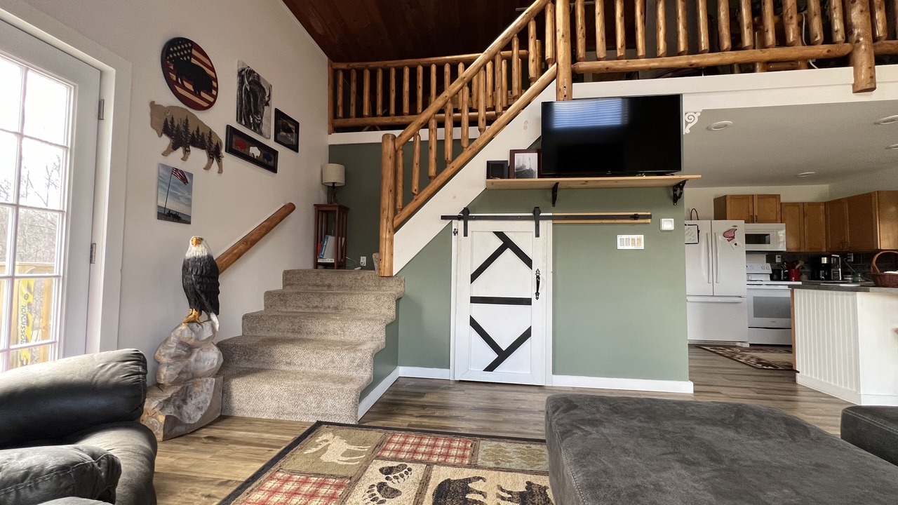 Photo of Livingroom in Farmersville Station