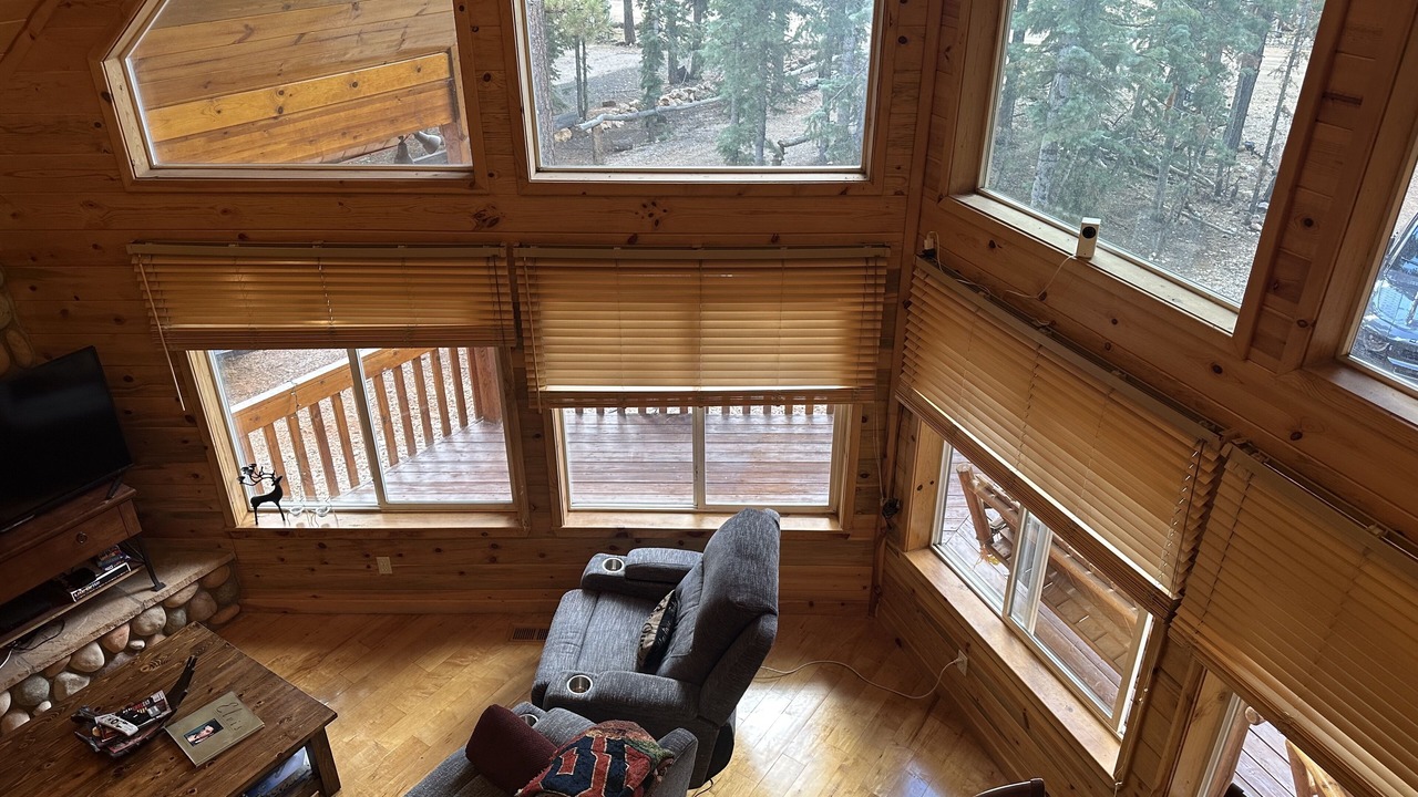 Photo of Livingroom in Meadow View Heights