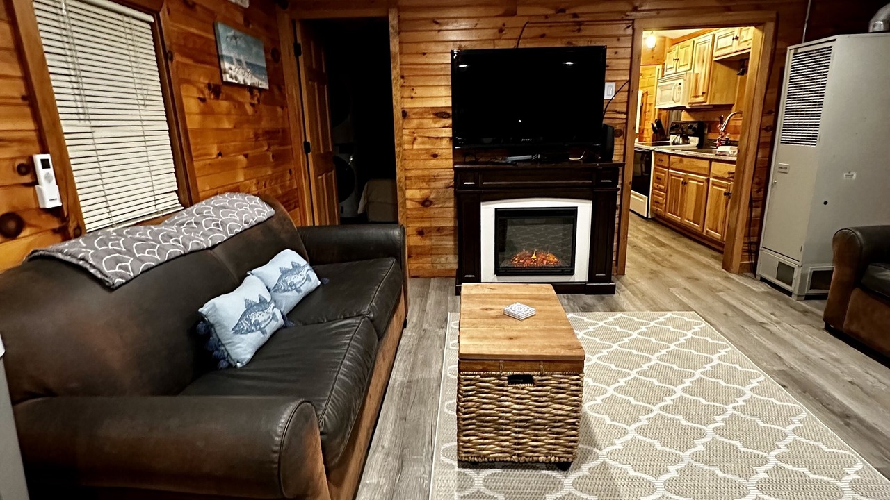 Photo of Livingroom in Glenburn