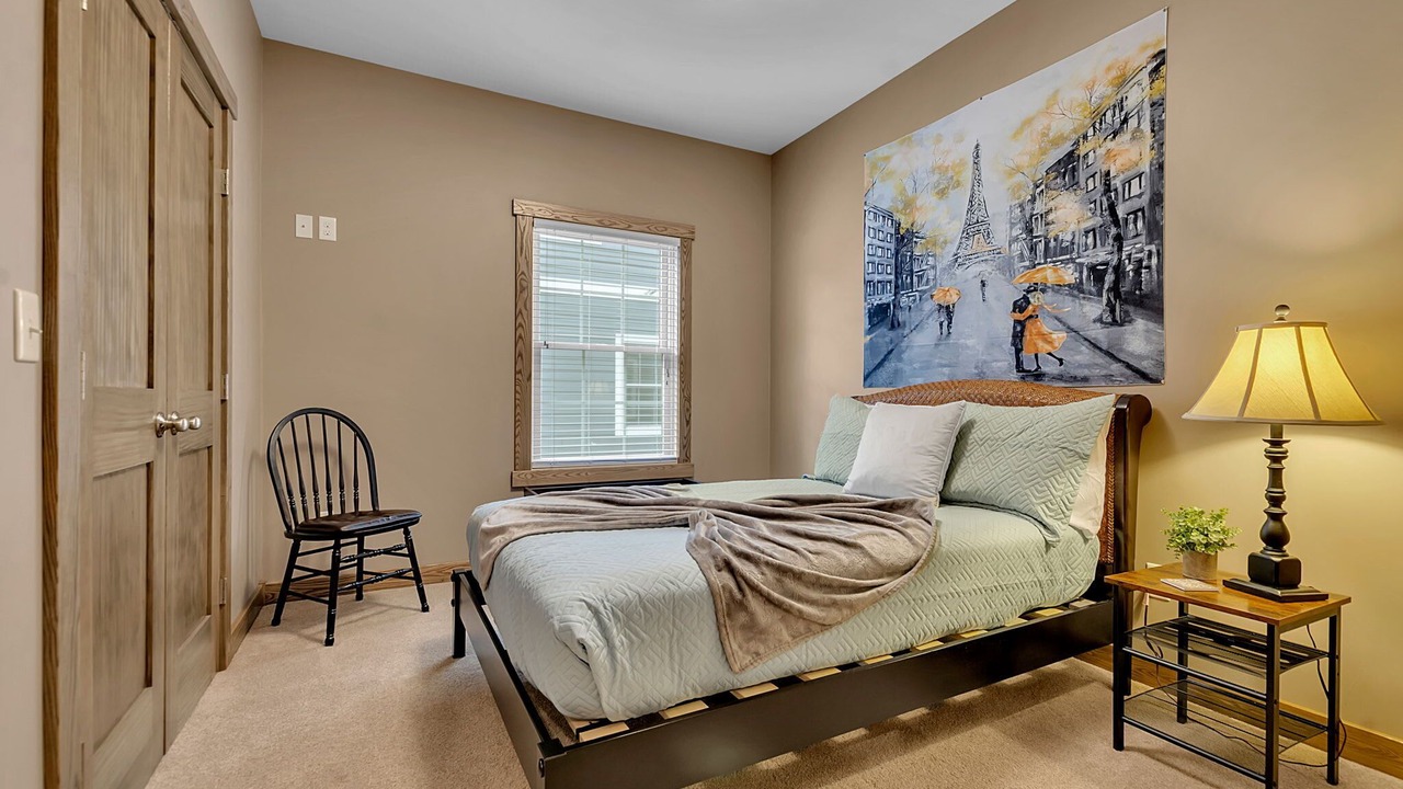 Photo of Bedroom in Ellicottville