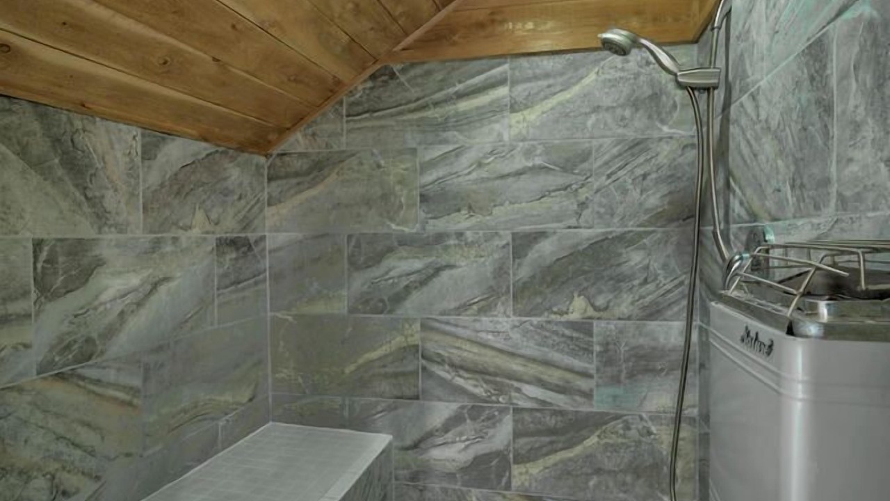 Photo of Bathroom in Leeward Sands