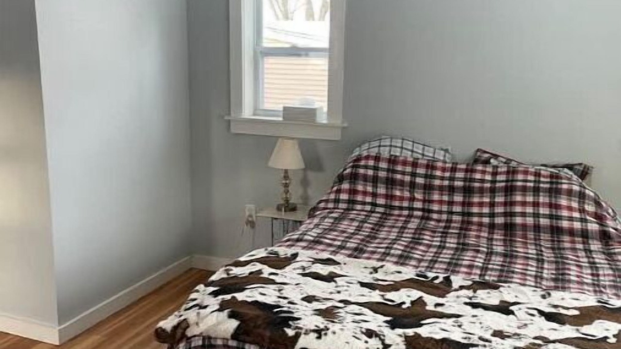 Photo of Bedroom in Pond Cove