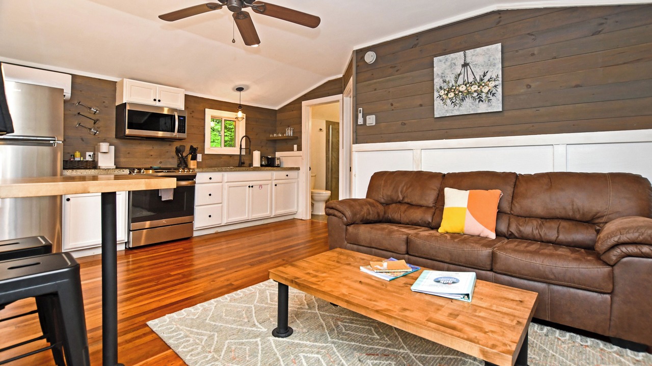 Photo of Livingroom in Lake George
