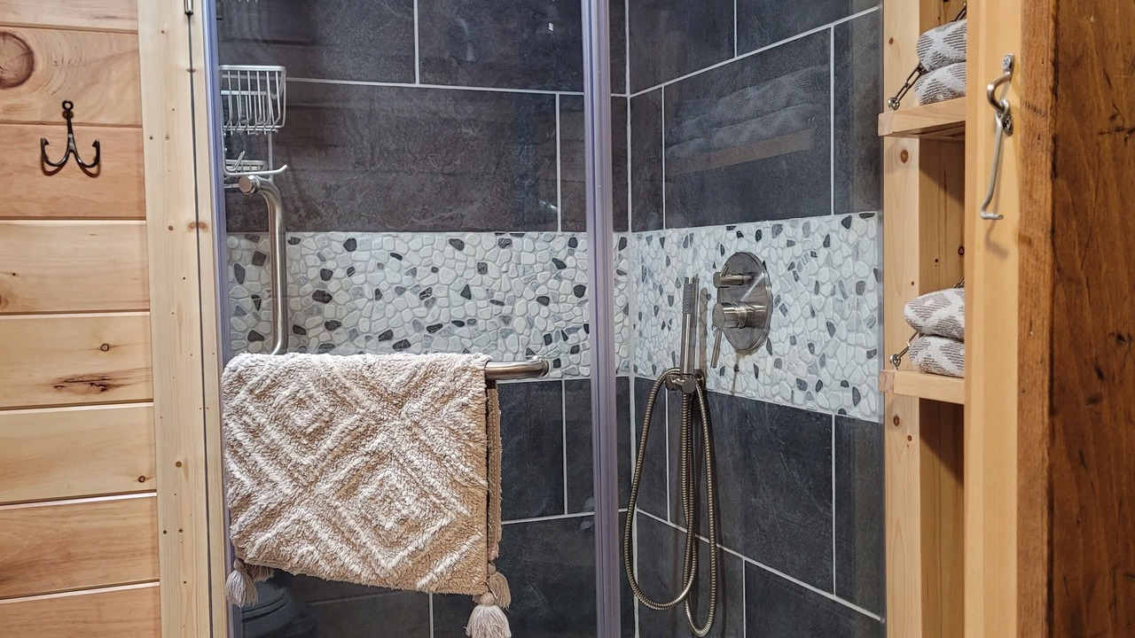 Photo of Bathroom in Abbot