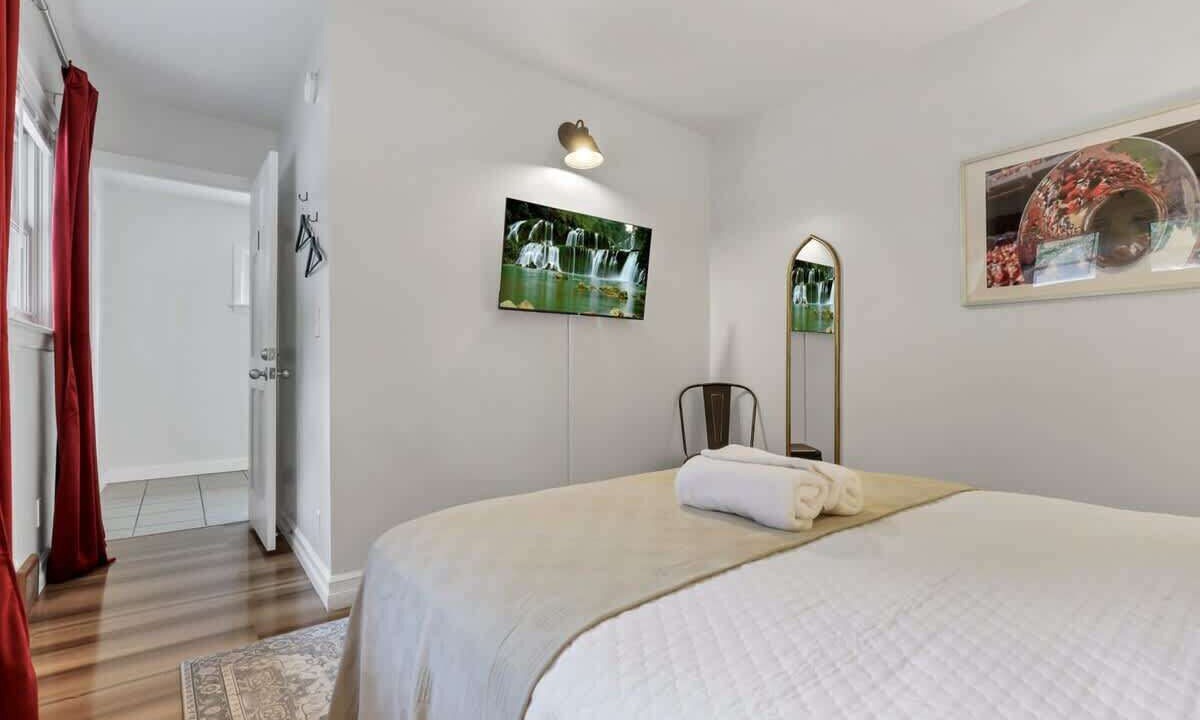 Photo of Bedroom in Clintonville