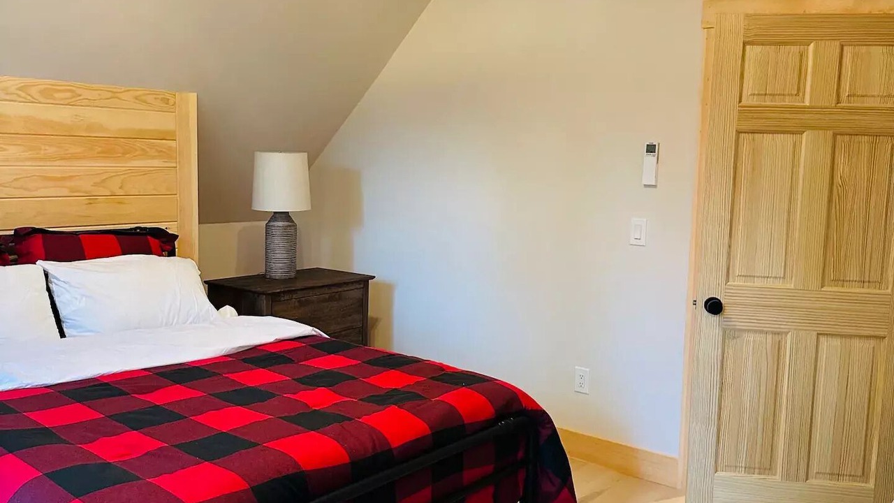 Photo of Bedroom in Otis