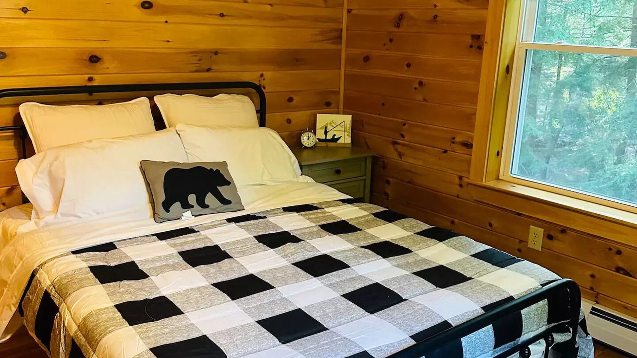 Photo of Bedroom in Otis