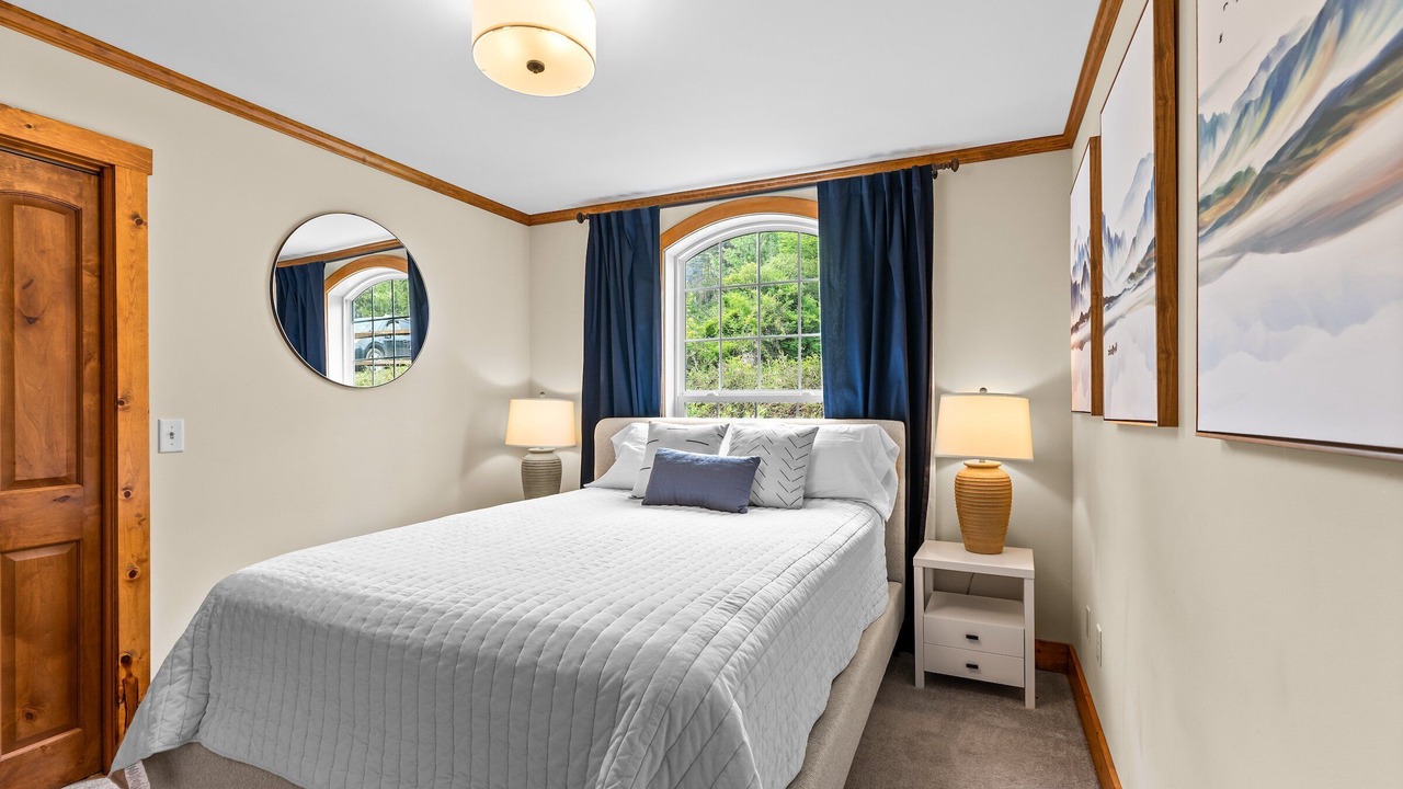 Photo of Bedroom in Ellicottville