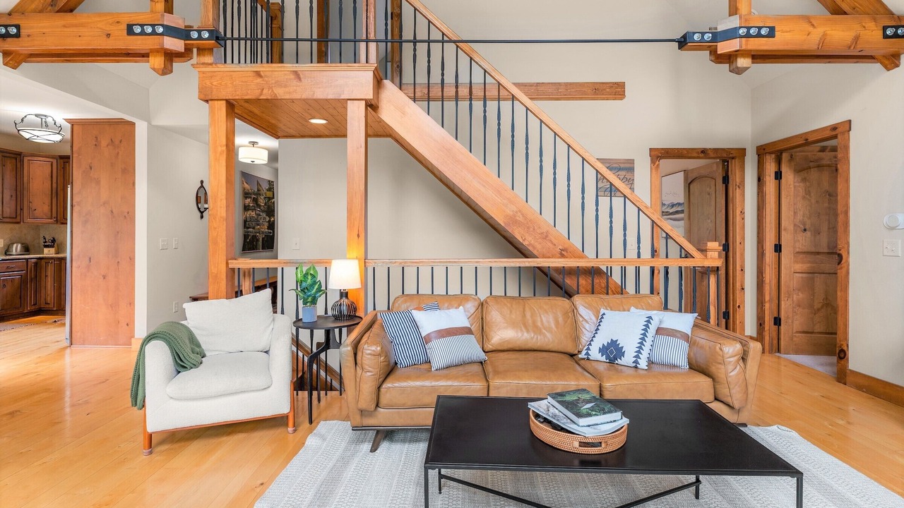 Photo of Livingroom in Ellicottville