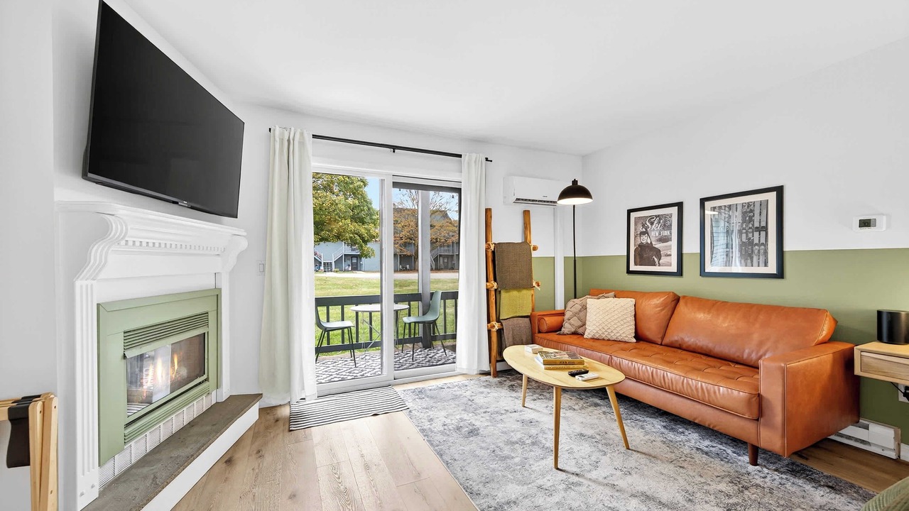 Photo of Livingroom in Ellicottville