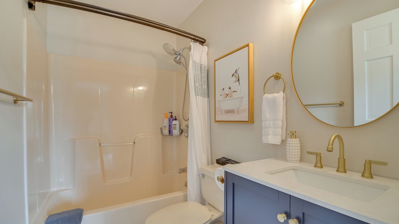 Photo of Bathroom in North Conway